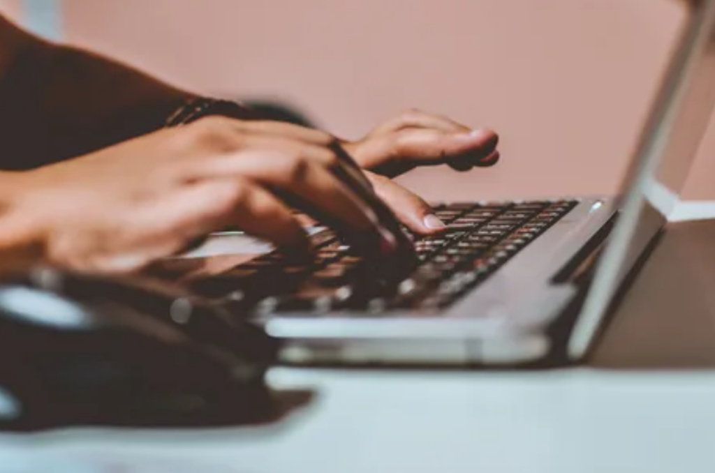cómo proteger mis dispositivos digitales